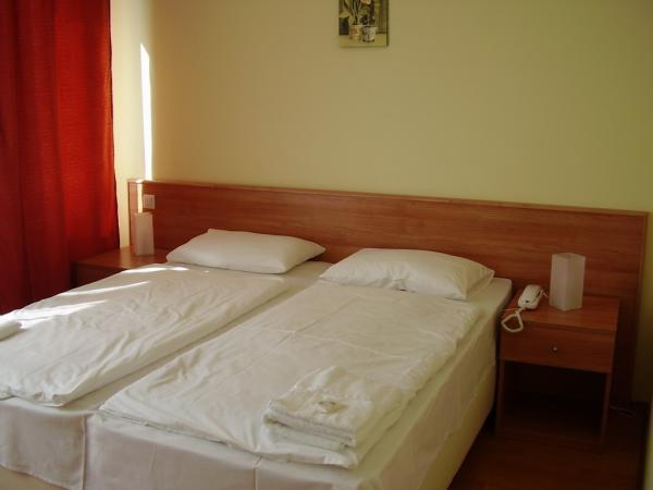 Hotel Lido Miskolc Exterior photo
